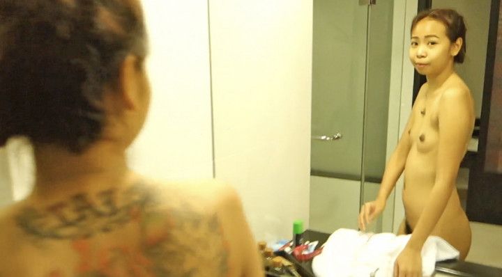 Shower Fuck With Petite Filipina Teen