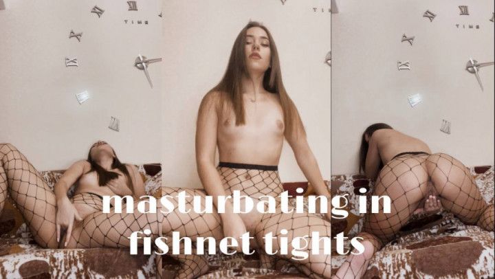 My pantyhose ripped while I was masturbating