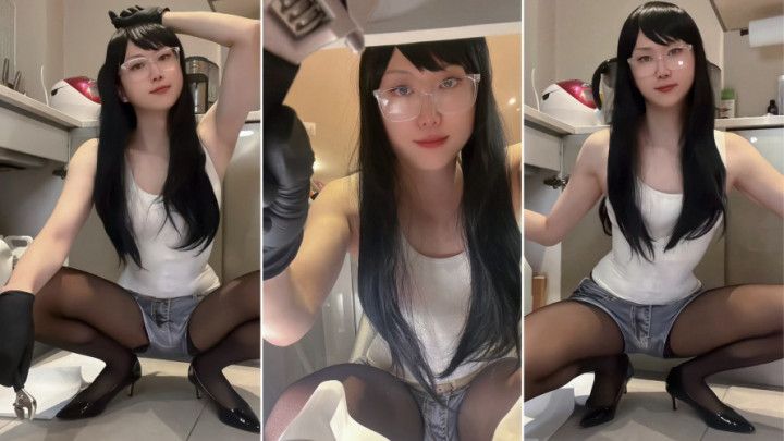 Handywoman Doing Plumbing