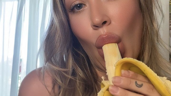 BANANA BLOWJOB