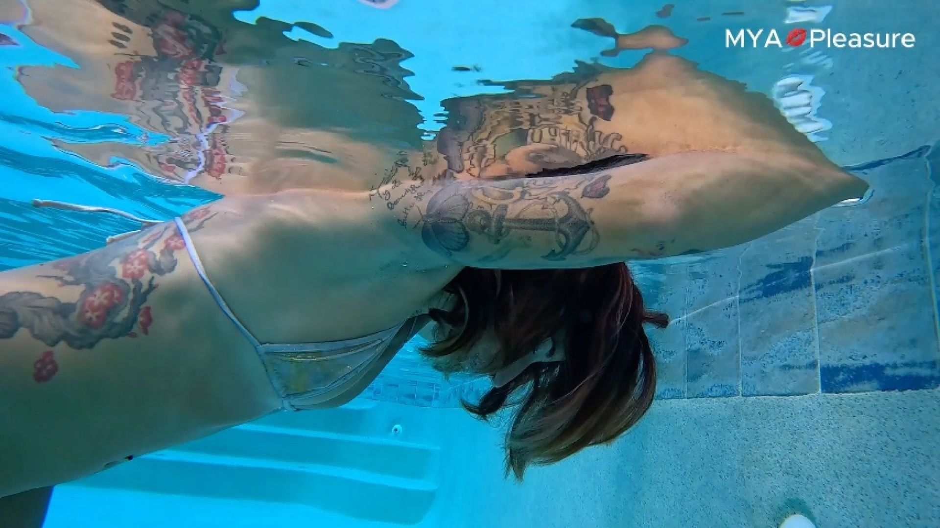 MYA Underwater Orgasm & CPR From Nathalia