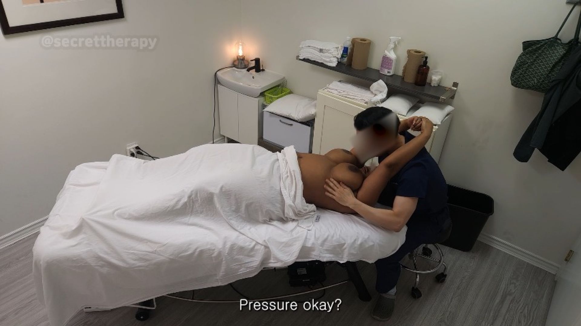 Jessica, a super thic black student, gets a special massage