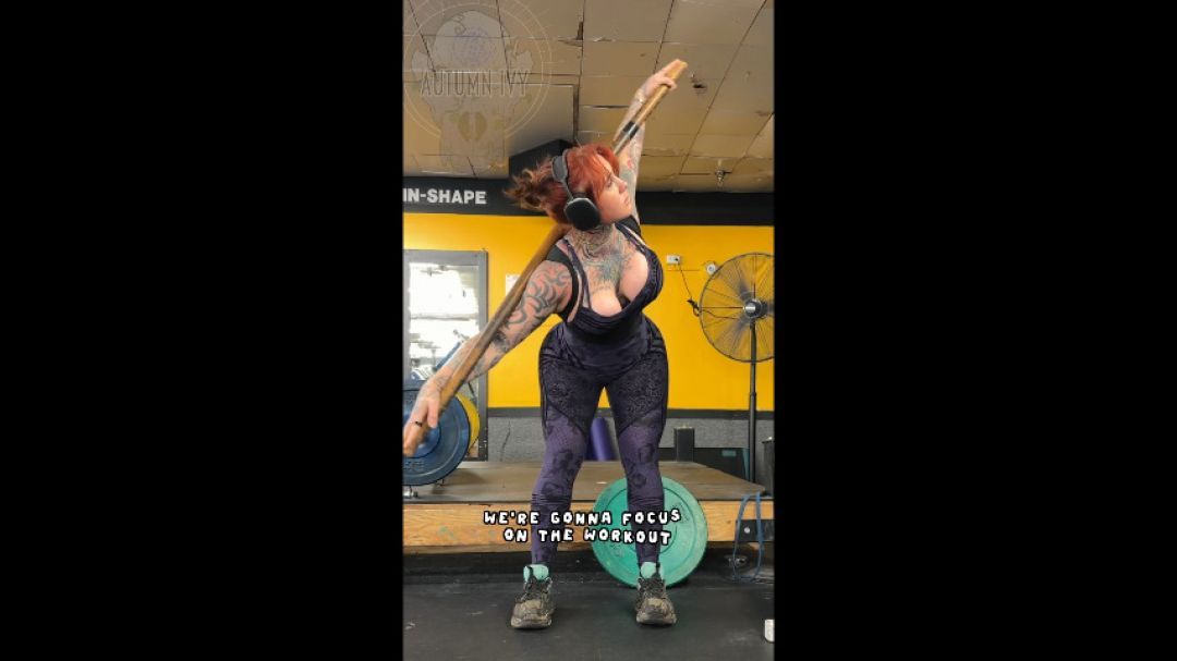 Workout Wednesday - Lift with me with some mobility