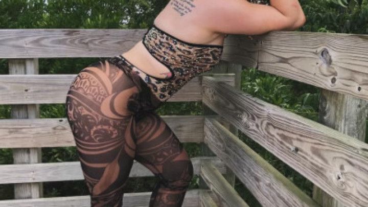 Hot Wife Cheats With Boss at Work