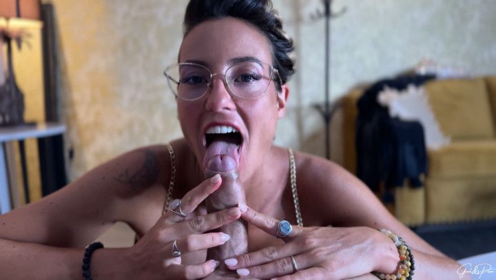 Gael and Pam's Sexual and Naughty Adventures in Paris