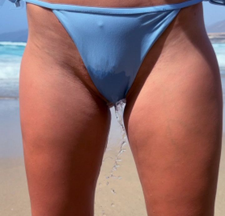 Public pee at the beach