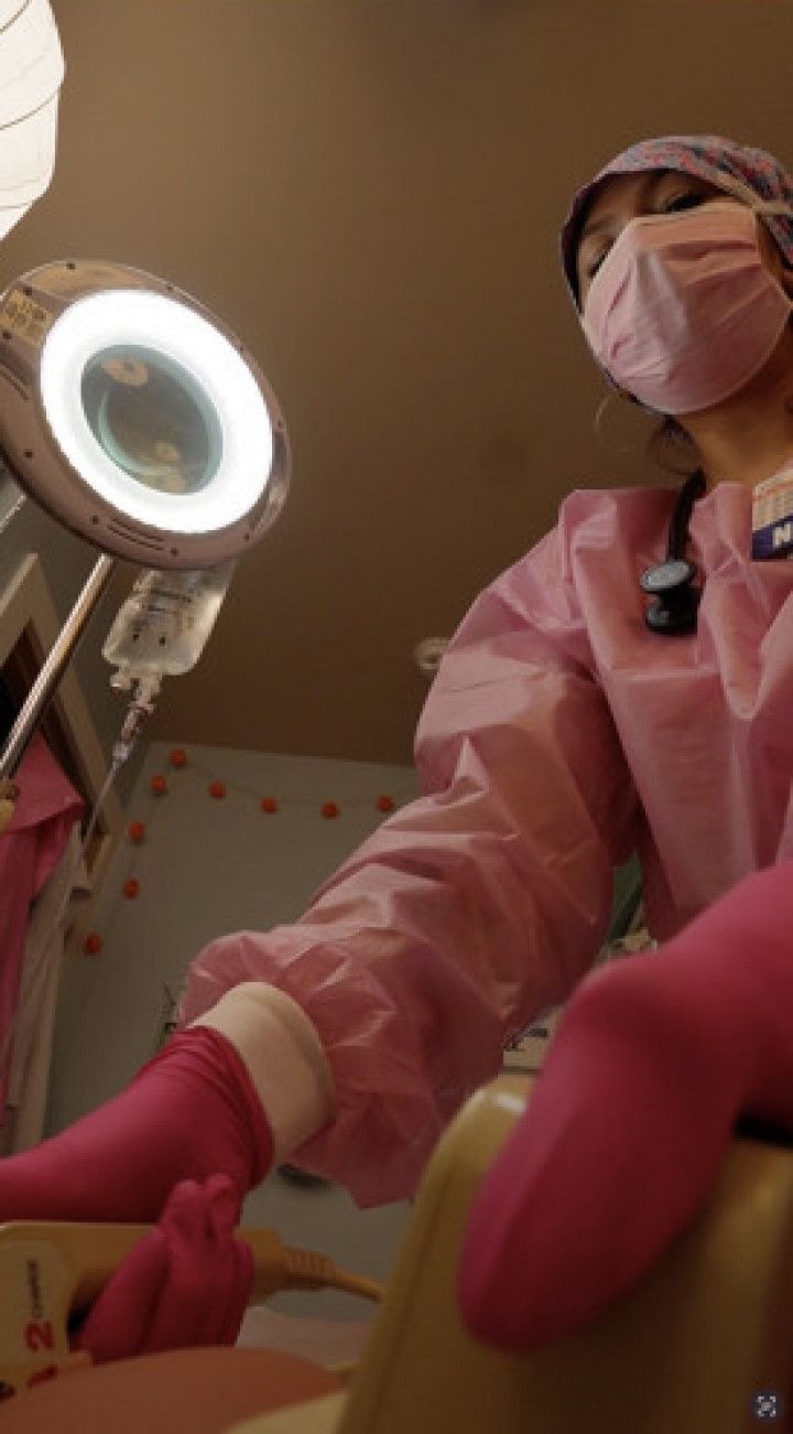 Nurse preforms CPR resus fetish