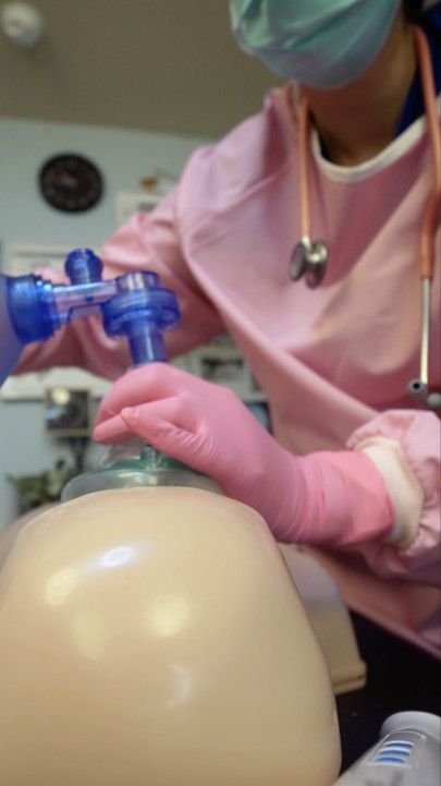 CPR Resus Watch me preform CPR on my patient! Use my ambubag