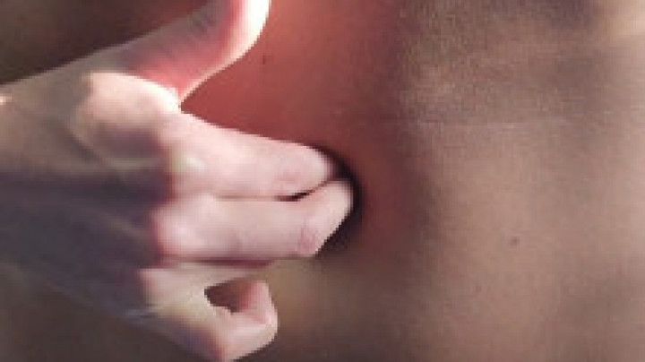 Fingering my belly button with jelly naked