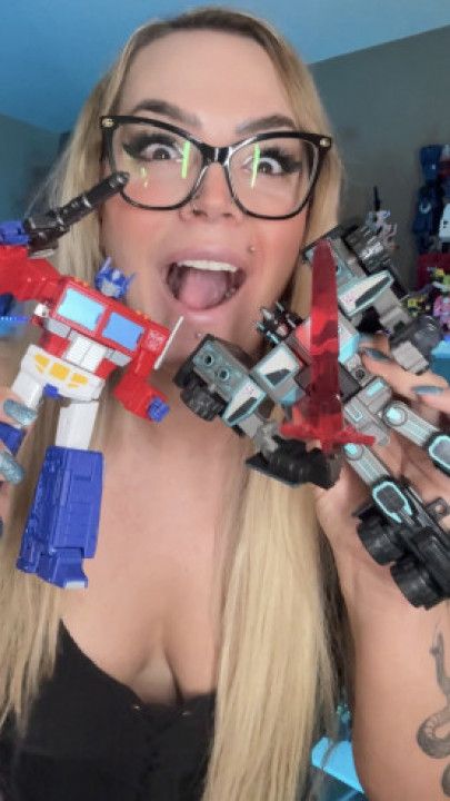 Got my hands on that Soundwave pickup from EBGamesCanada