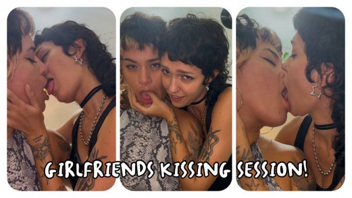 KISSING SESSION W MY FRIEND