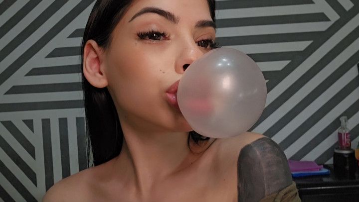 Globe Explosion with 4 Chewing Gum