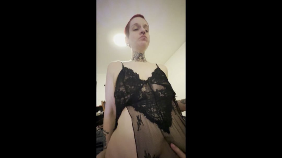 Feedee Stuffing while being fed and bred