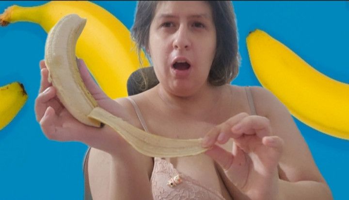 Eating a banana on a Sensual way