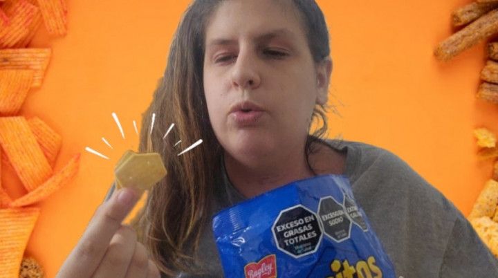 Eat This delicious crunchy chips with me