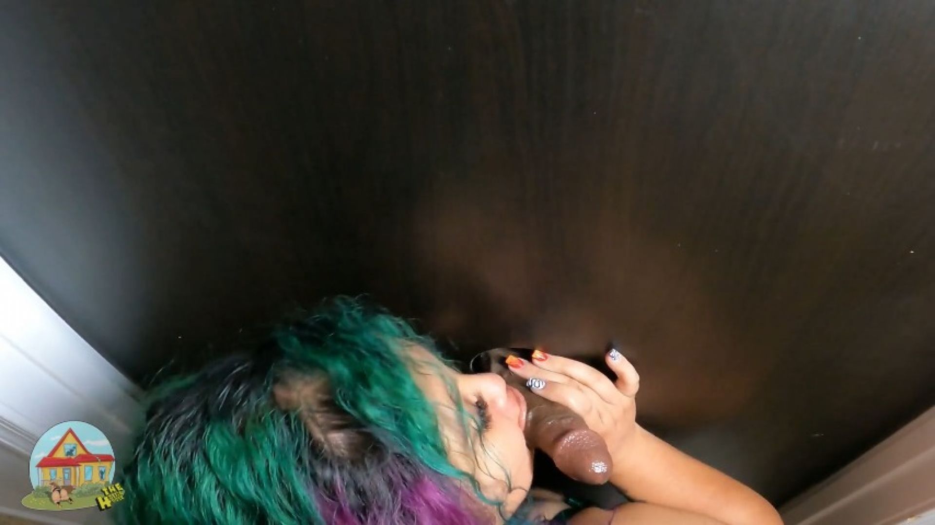 Atzula opens that throat at the Gloryhole