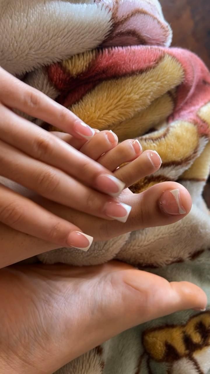 French Tip Acrylic Soft Feet