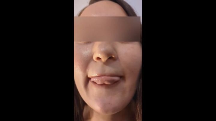WARM TONGUE FLUTTERS FOR TONGUE RELAXATION | Iris