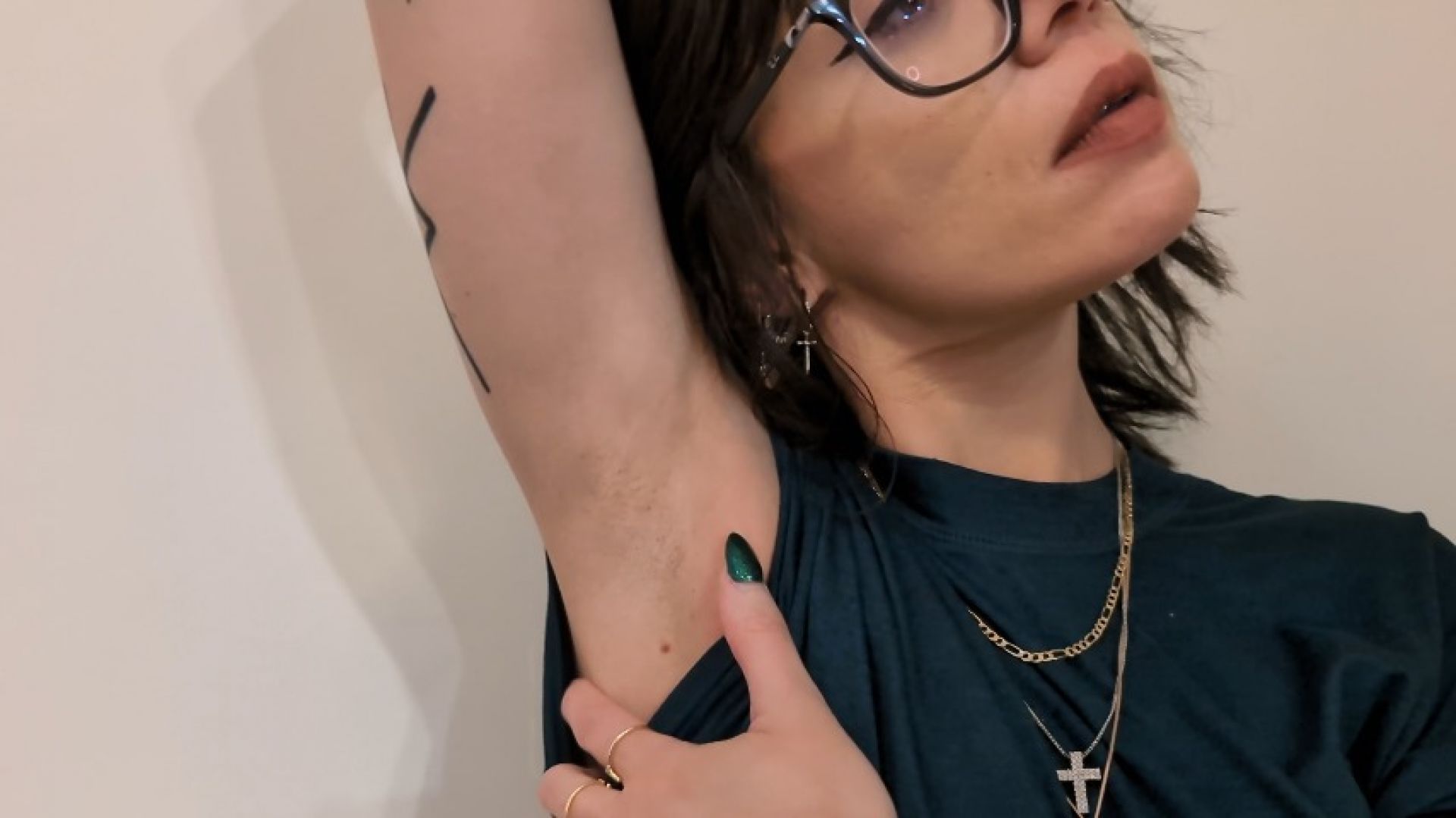 NERDY GIRL ARMPITS | Lil Tokyo