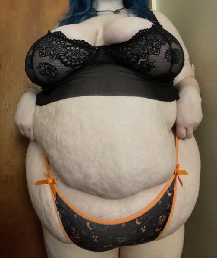 Strip Tease with Belly Play