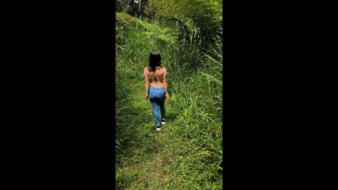 A burning walk under the sun