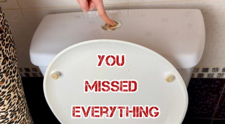 FIELD THE ENTRY TOILET WITH GOLDEN PISS 4K