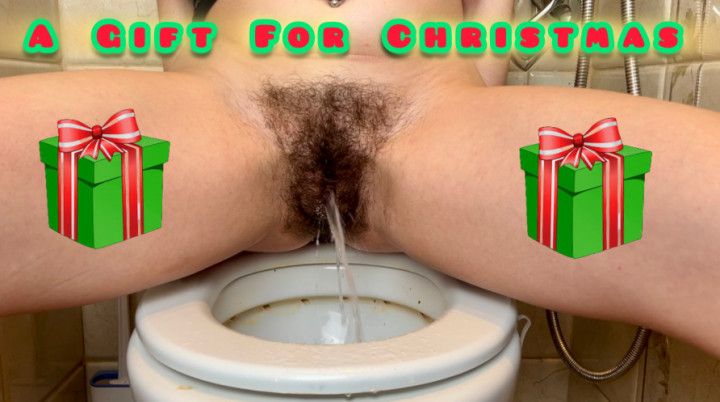 Step-MOMMY HANDING OUT GOLDEN GIFTS ON THE EVE OF CHRISTMAS 4K