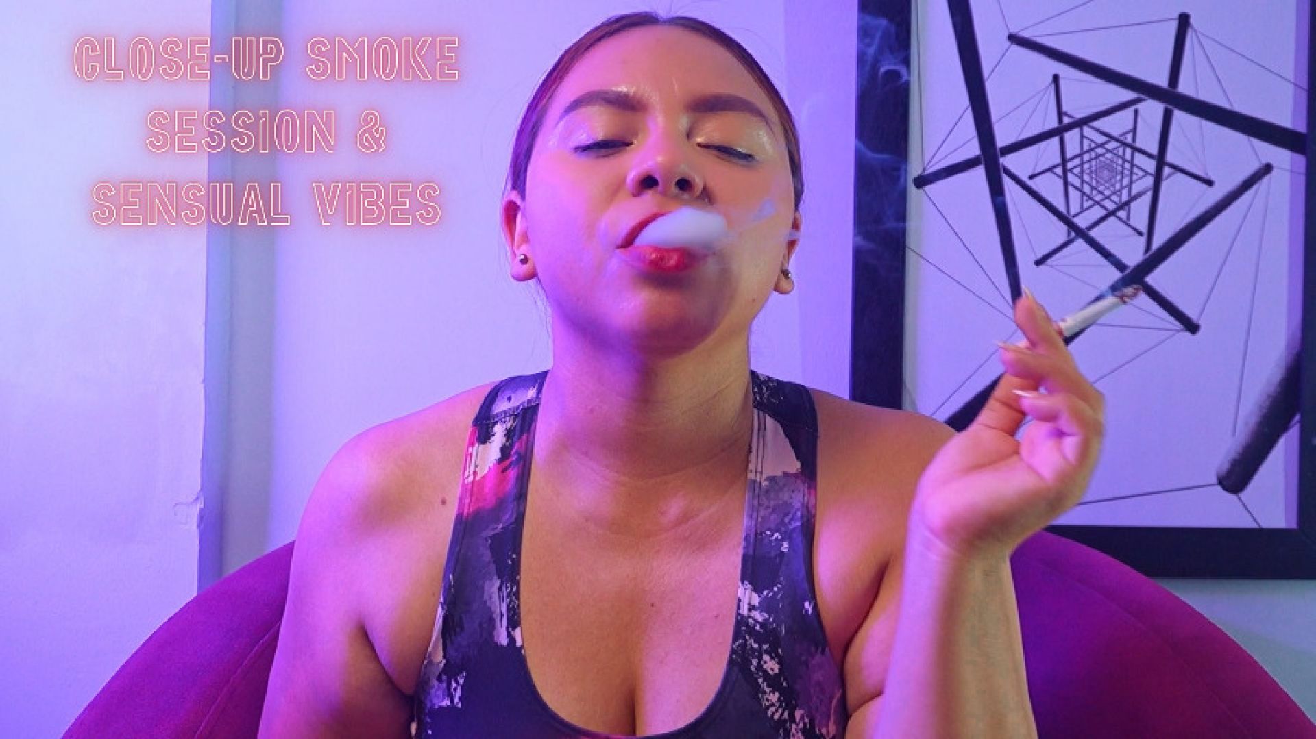Close up Smoke session and sensual vibes