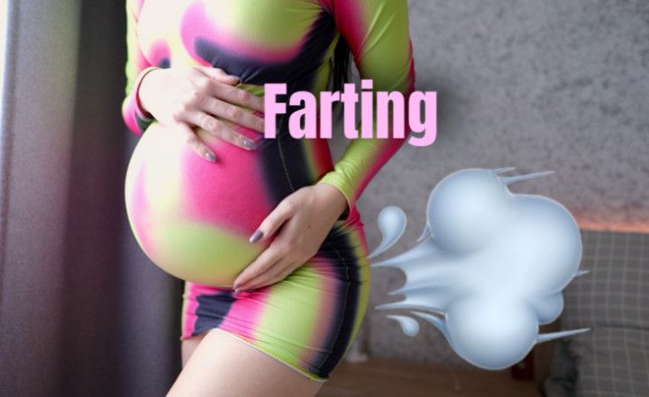 Pregnant girl farts a lot! 4k