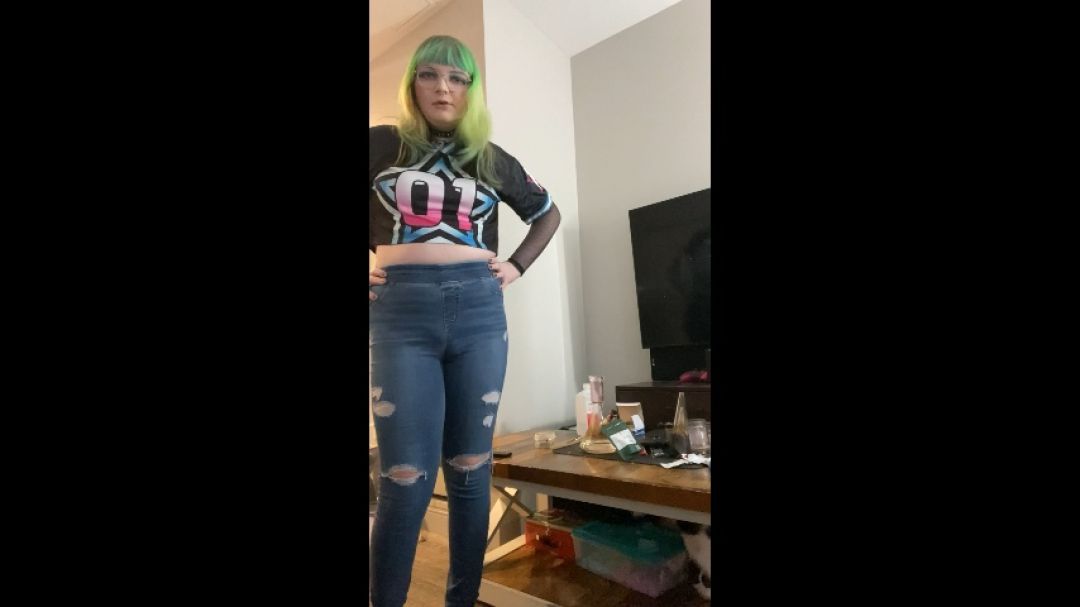 femdom sweaty stepmom bullies you :3