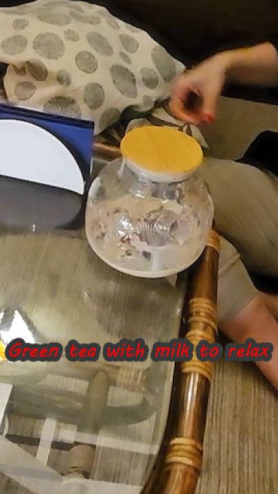 A relaxing tea-drinking ceremony