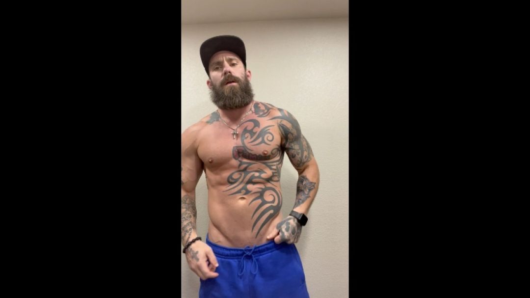 Worship your muscle step-daddy