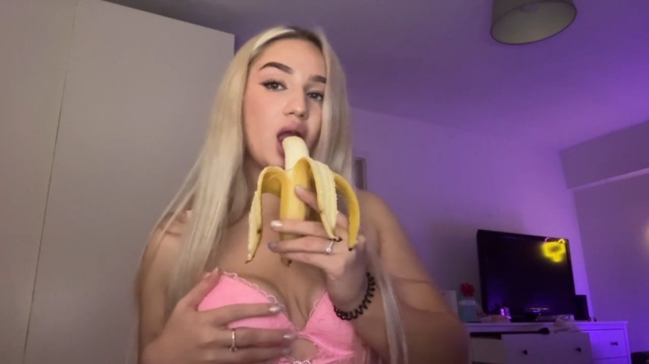 BANANA