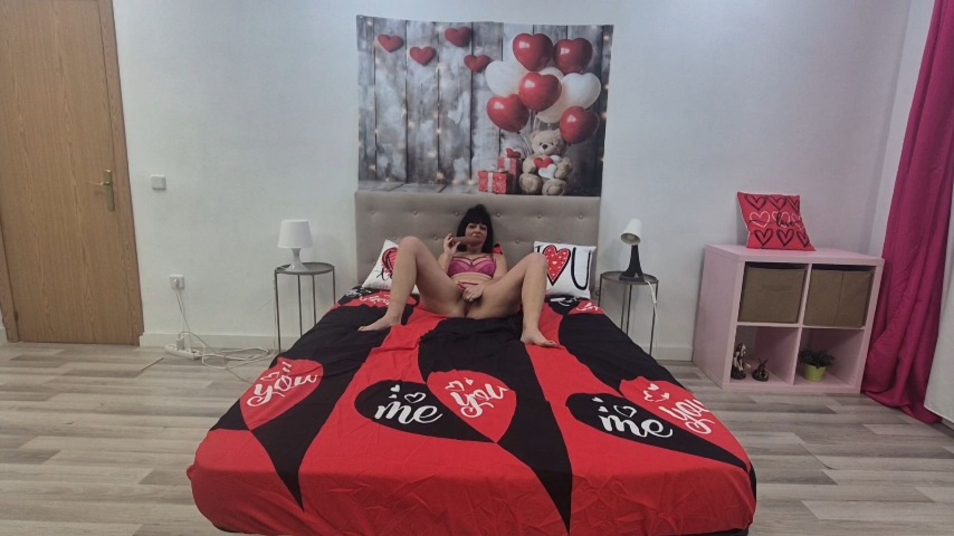 la pilla y le da duro