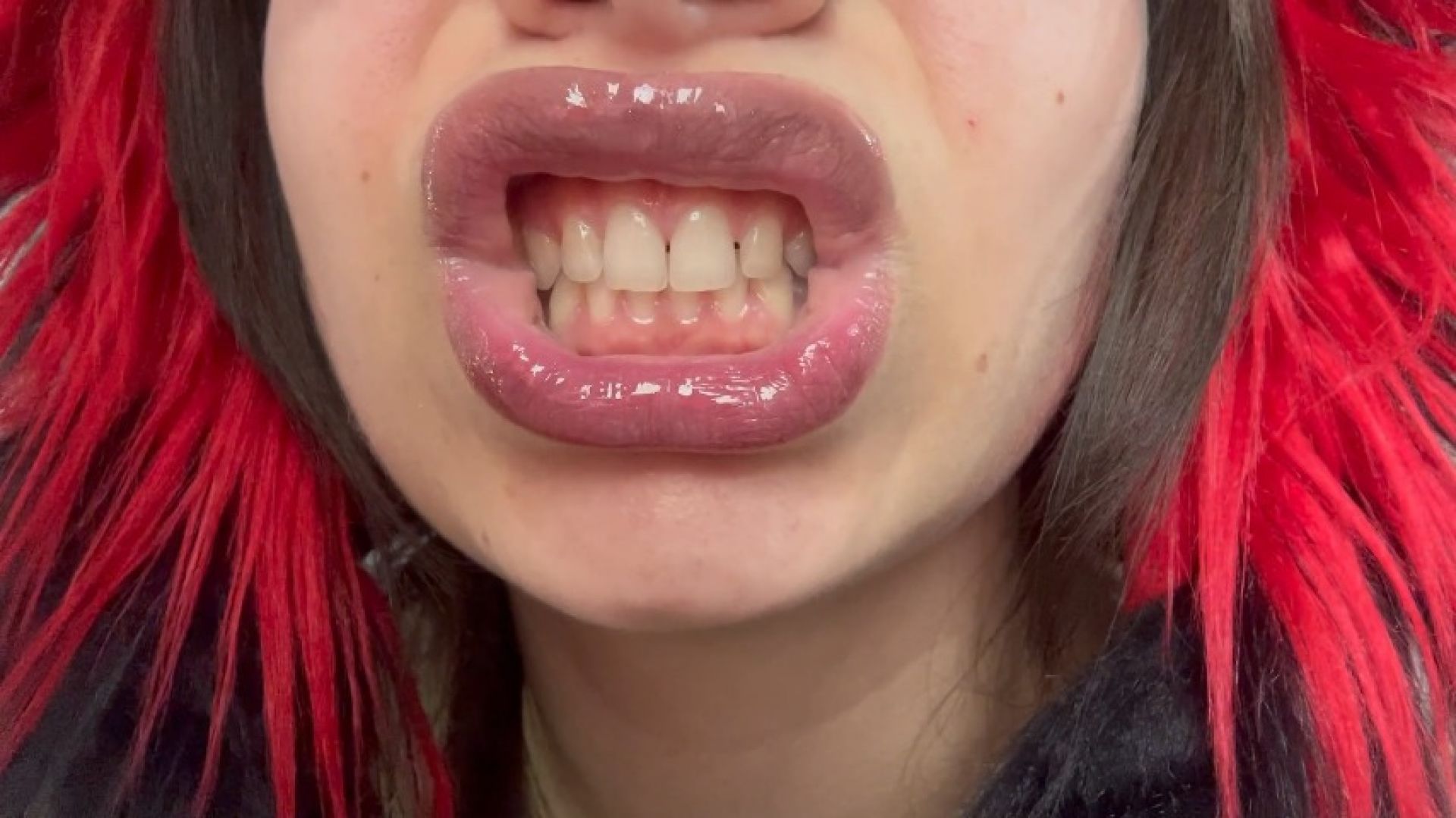 SQUARE LIPS latina mouth, tongue fetish