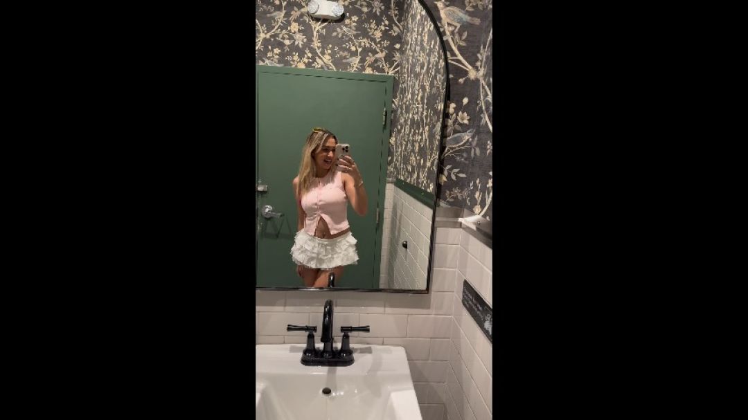 Peeing after bottomless brunch