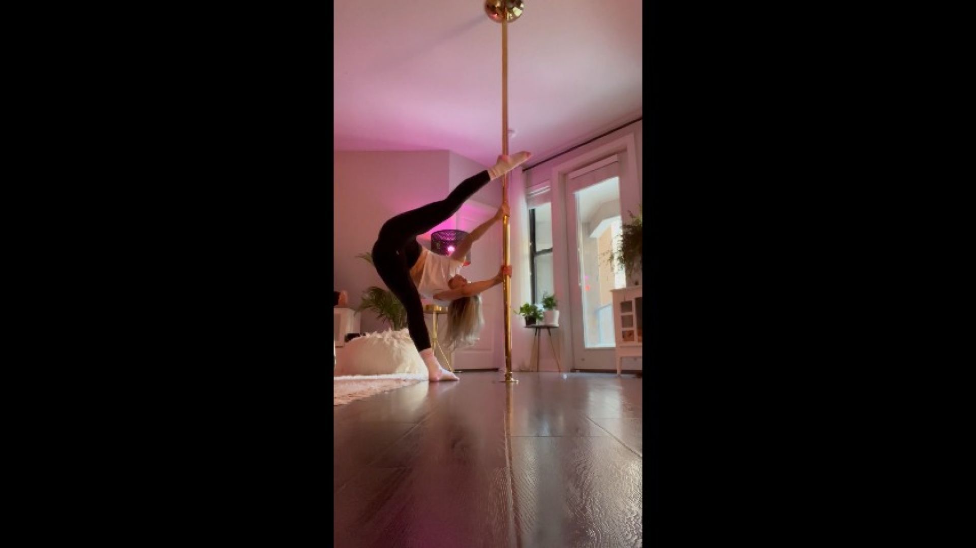 Just a little dance dace