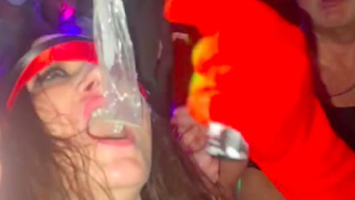 My BODY is on FIRE Gangbang, Anal