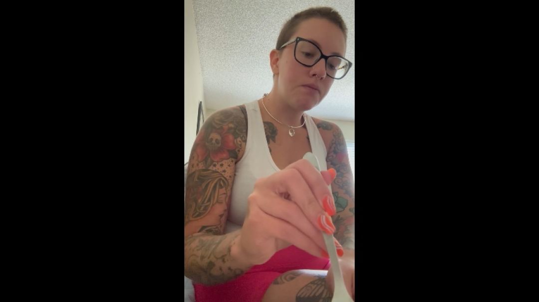 SFW GFE eating morning breakfast with LolaMaverick