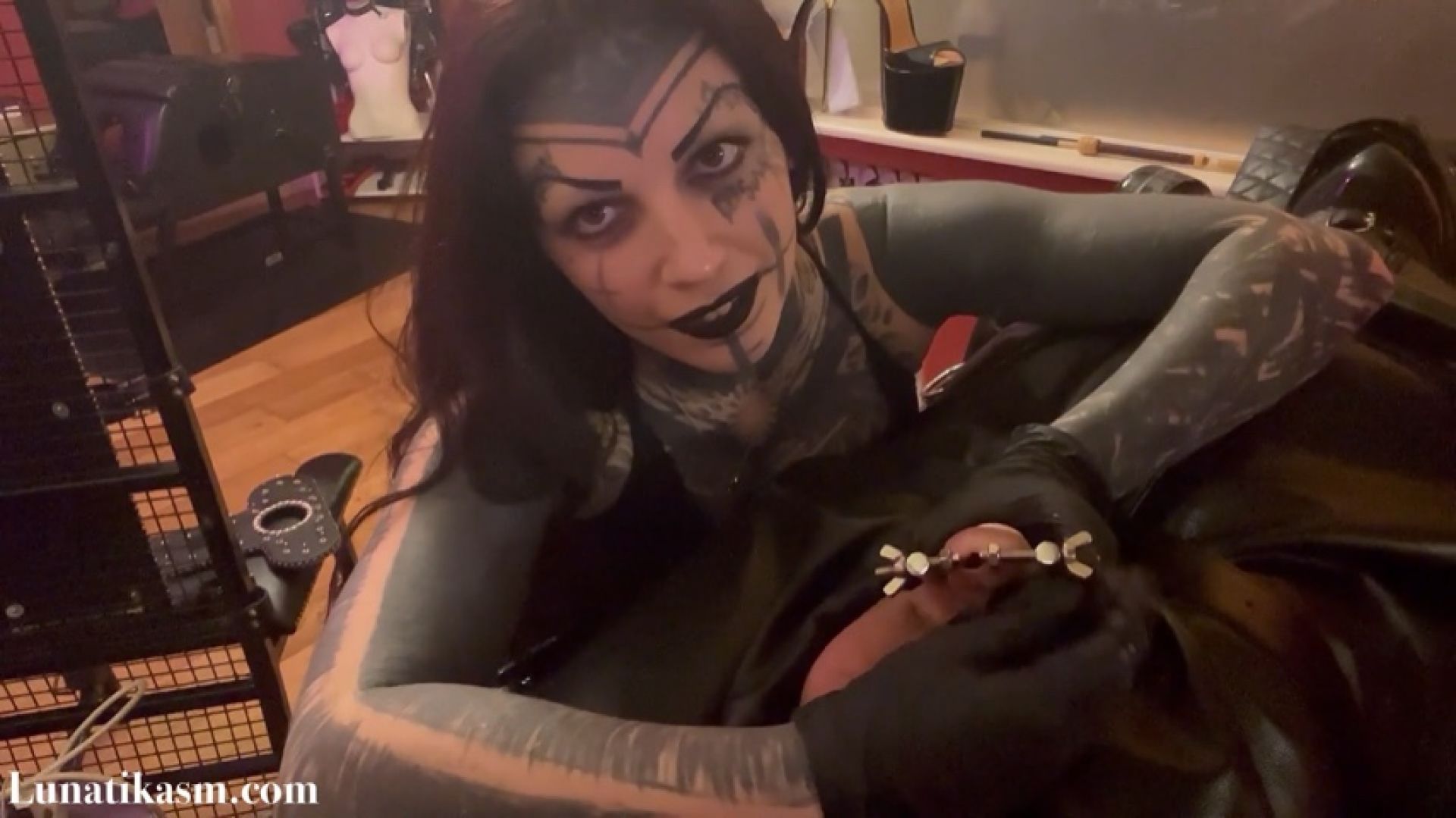 Urethral Stretching _Mistress Lunatika