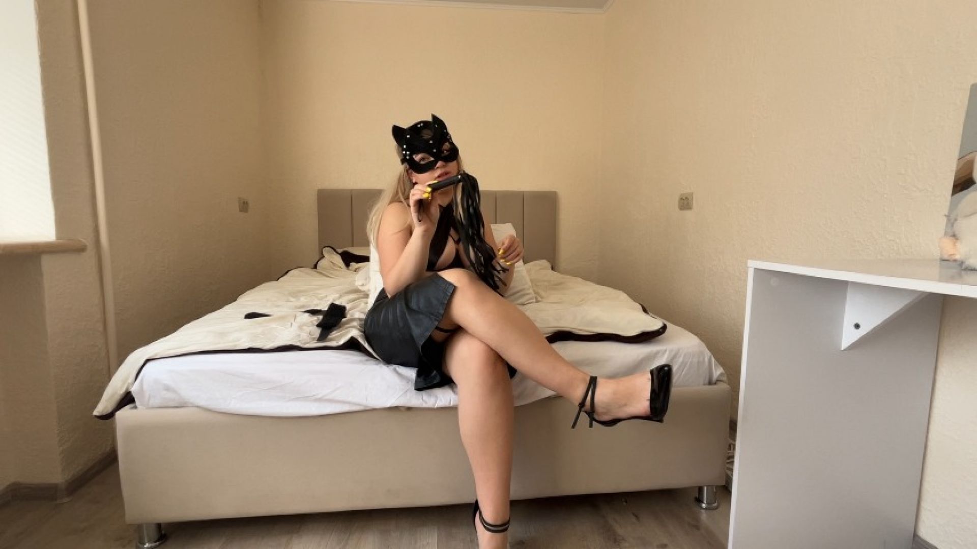 Mistress humiliates her slave and then lets him enjoy her bo