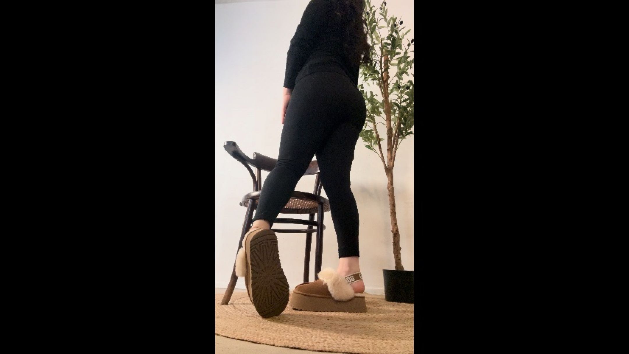 UGG Funkette Cozy Try-On