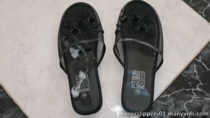 Chinese Mesh Slippers Fuck &amp; Cum