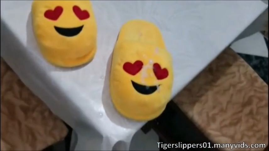 Wife's Emojis Slippers Fuck &amp; Cum