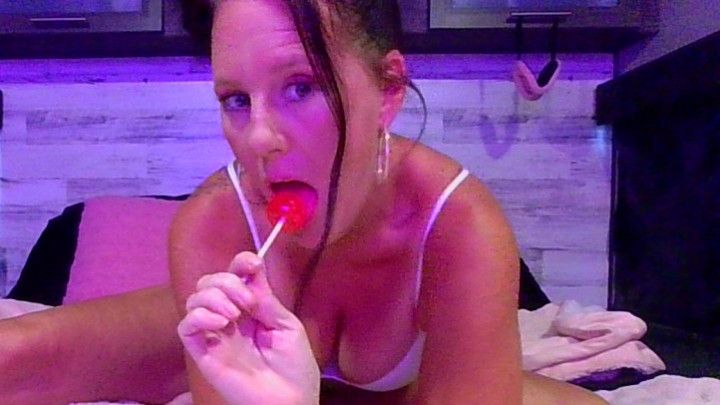 Watch Gigi enjoy her delicious lollipop!! Mmmmmm