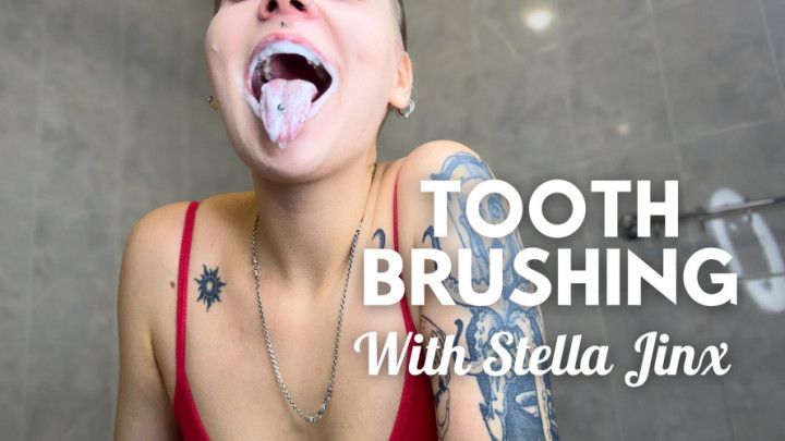 SFW Sports Bra Tooth Brushing FREE