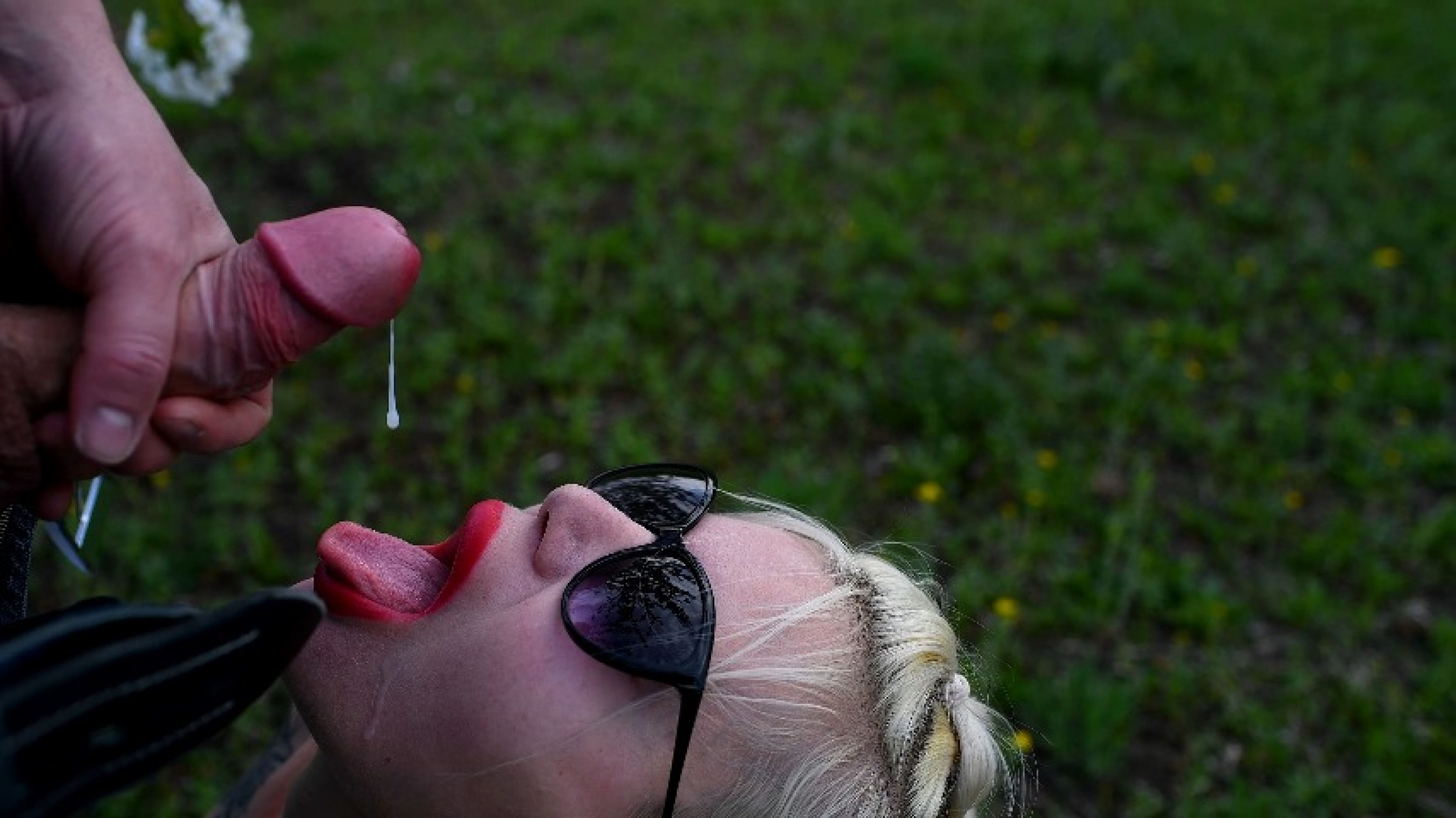 Gardener filled my mouth with cum after a passionate blowjob