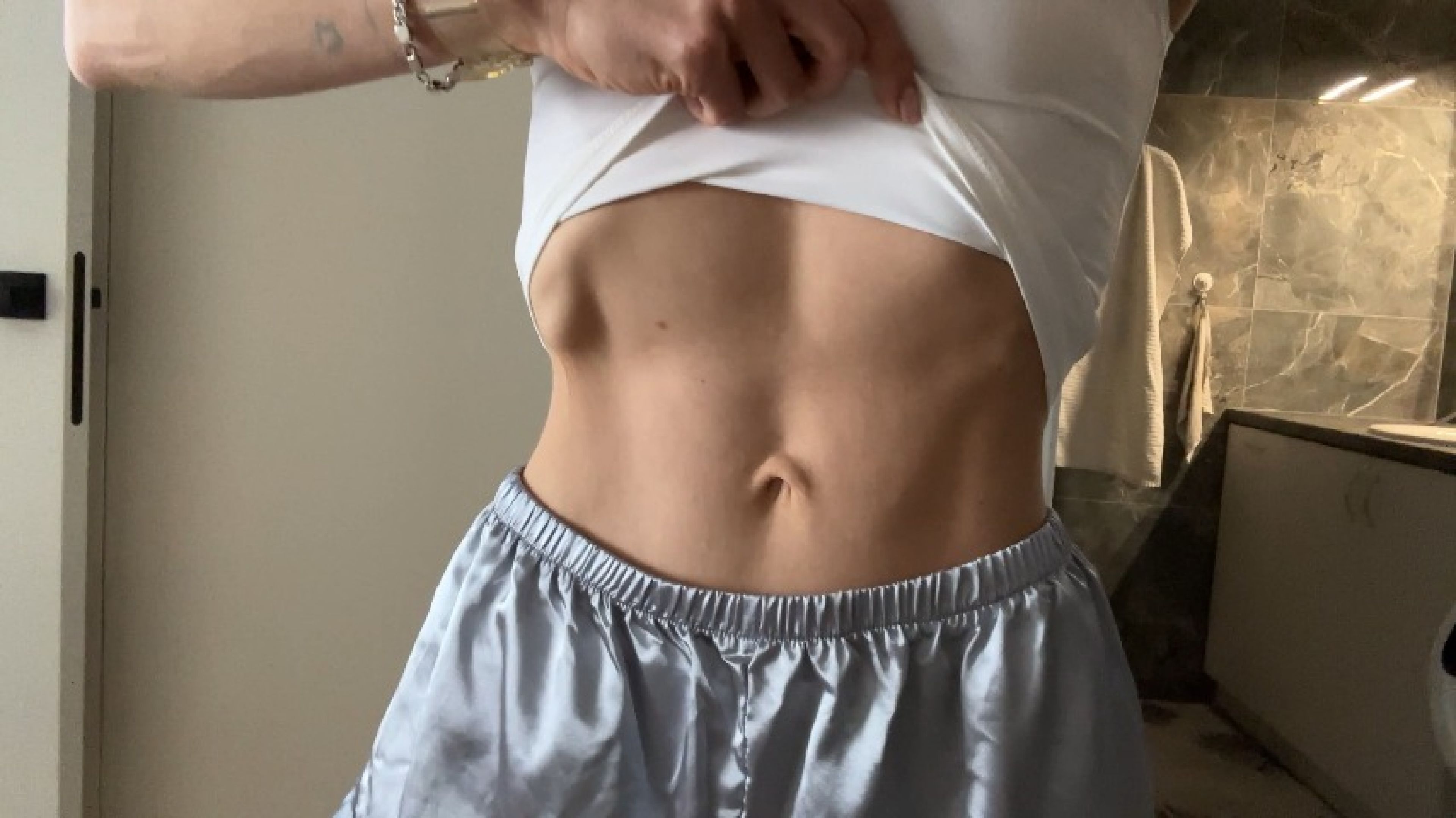 Abs check Belly play Inflation