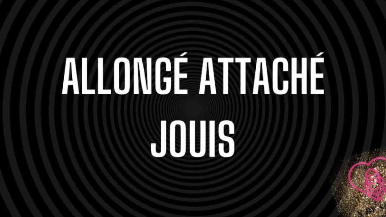 Allongé Attaché Jouis Version Pénis