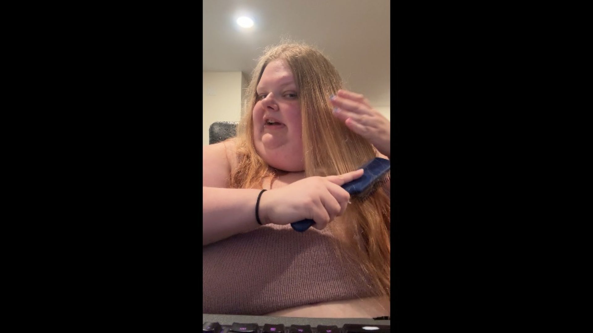 Cuck Dirty Talk While Brushing My Hair